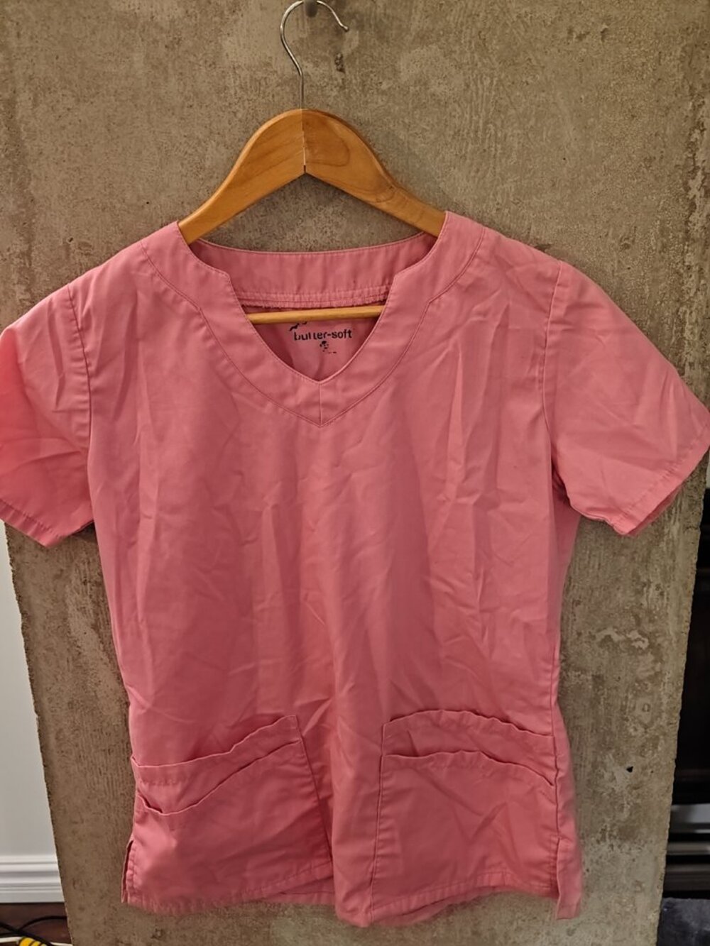 Butter-Soft Core Women's 2-Pocket V-Neck Scrub Top - Purple - XS